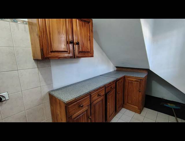 2 BEDROOM APARTMENT FOR SALE IN MALVERN